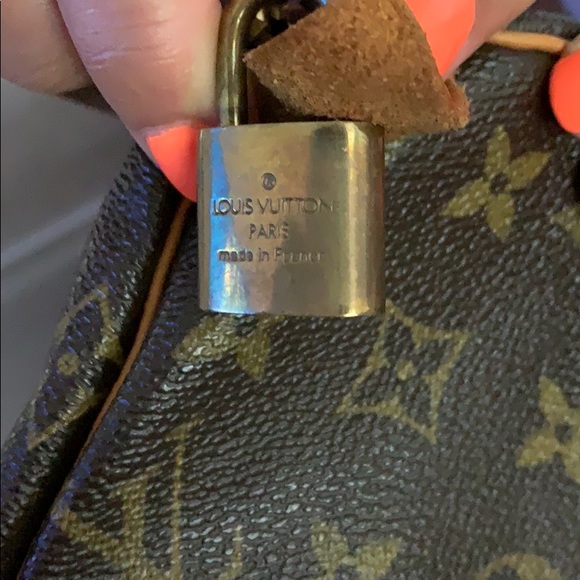 Louis Vuitton Speedy 25 Bag - Picture 5 of 8